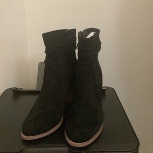 Block heel Zip up Ankle boots